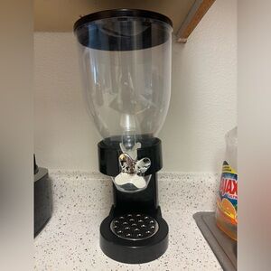 Cereal Dispenser